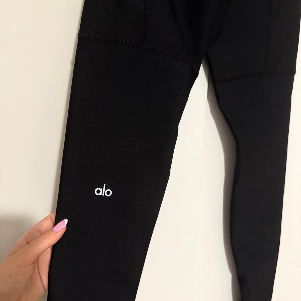 ALO yoga black leggings